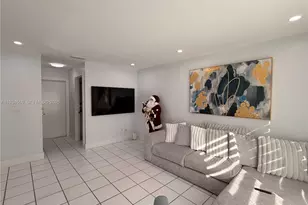 8242 NW 200th Terrace, Hialeah, FL 33015 - Photo 17