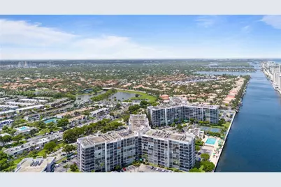 1000 Parkview Dr #723, Hallandale Beach, FL 33009 - Photo 41