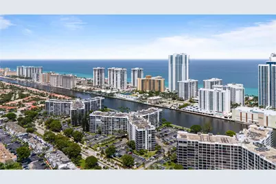 1000 Parkview Dr #723, Hallandale Beach, FL 33009 - Photo 31