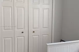 1323 NE 182nd St, North Miami Beach, FL 33162 - Photo 9