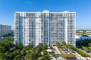 2801 NE 183rd St, Aventura, FL 33160 - Photo 25