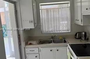201 NE 14th Ave, Hallandale Beach, FL 33009 - Photo 5