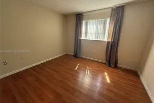 8100 Sunrise Lakes Blvd, Sunrise, FL 33322 - Photo 15