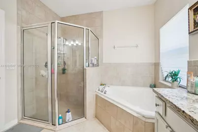 310 Villa Sorrento Cir, Haines City, FL 33844 - Photo 21