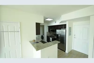 987 SW 37th Ave #1012, Miami, FL 33135 - Photo 3