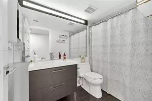 8250 NW 191st St, Hialeah, FL 33015 - Photo 15