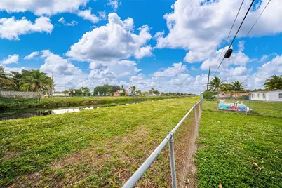 2410 NW 155th Ter, Miami Gardens, FL 33054 - Photo 47