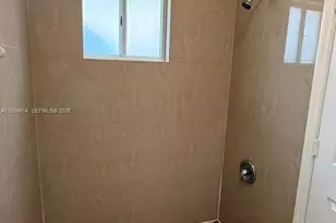 7520 W 20th Ave, Hialeah, FL 33016 - Photo 33