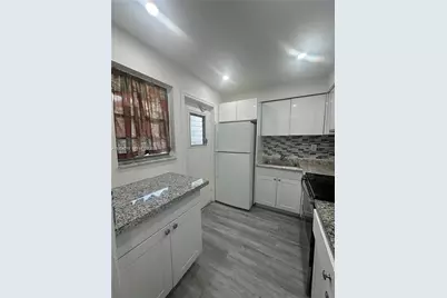 2800 NE 203rd St #10, Aventura, FL 33180 - Photo 3