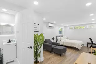 1048 NW 33rd Ave, Miami, FL 33125 - Photo 25