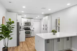 1048 NW 33rd Ave, Miami, FL 33125 - Photo 33