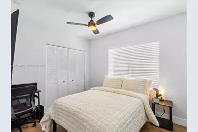 1048 NW 33rd Ave, Miami, FL 33125 - Photo 45