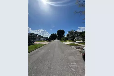 19410 NE 19th Ave, Miami, FL 33179 - Photo 21