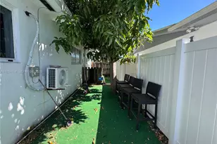 19410 NE 19th Ave, Miami, FL 33179 - Photo 19