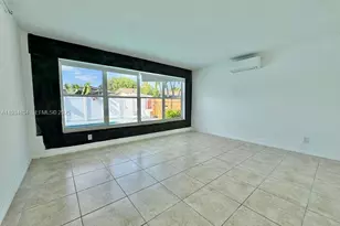 19410 NE 19th Ave, Miami, FL 33179 - Photo 11