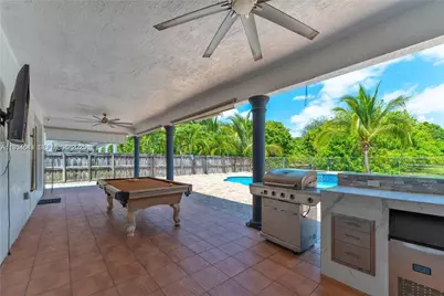 15519 SW 182nd Ln, Miami, FL 33187 - Photo 11