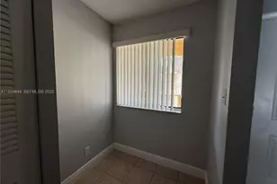 931 Coral Club Dr, Coral Springs, FL 33071 - Photo 7