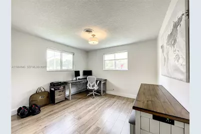 5880 SW 13th St, Plantation, FL 33317 - Photo 25