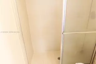 464 NE 210th Cir Terrace, Miami, FL 33179 - Photo 23