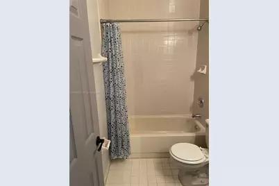 7762 W 34th Ln #18-202, Hialeah, FL 33018 - Photo 21