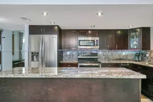 20401 NE 30th Ave, Aventura, FL 33180 - Photo 3