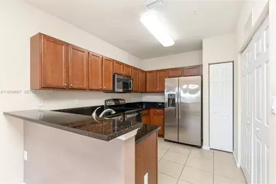 8760 NW 97th Ave #208, Doral, FL 33178 - Photo 9
