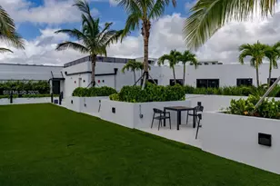 19401 W Dixie Hwy, Miami, FL 33180 - Photo 7