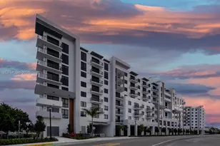 19401 W Dixie Hwy, Miami, FL 33180 - Photo 1