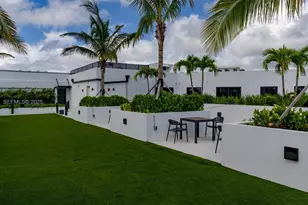 19401 W Dixie Hwy, Miami, FL 33180 - Photo 7