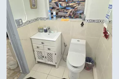 3601 NW 102nd St, Miami, FL 33147 - Photo 13