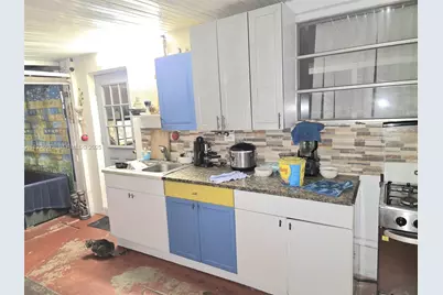 3601 NW 102nd St, Miami, FL 33147 - Photo 15