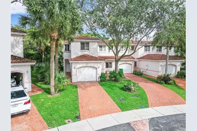 7659 Tamarac Island Circle, Tamarac, FL 33321 - Photo 3