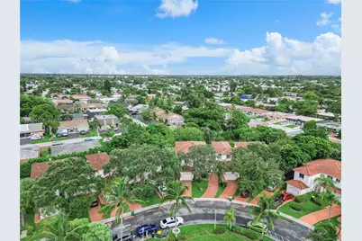 7659 Tamarac Island Circle, Tamarac, FL 33321 - Photo 35