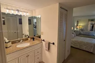 20335 W Country Club Dr, Aventura, FL 33180 - Photo 35