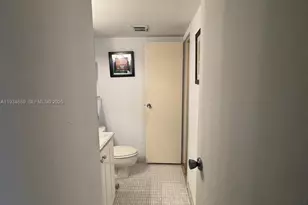 20335 W Country Club Dr, Aventura, FL 33180 - Photo 27