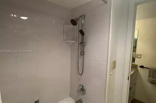 20335 W Country Club Dr, Aventura, FL 33180 - Photo 33