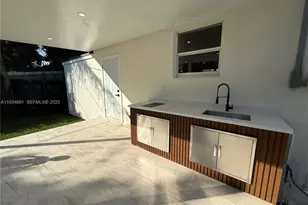 260 NW 119th St, Miami, FL 33168 - Photo 27