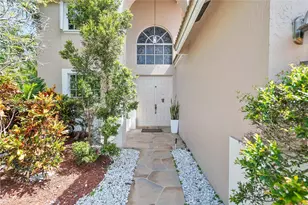 10922 NW 49th Dr, Coral Springs, FL 33076 - Photo 9