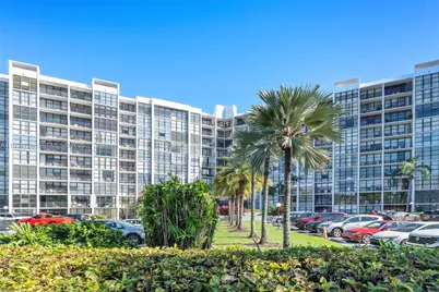 1000 Parkview Dr #316, Hallandale Beach, FL 33009 - Photo 35