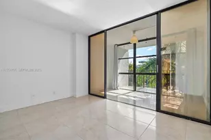 1000 Parkview Dr, Hallandale Beach, FL 33009 - Photo 13