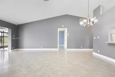 21314 Chinaberry Dr, Boca Raton, FL 33428 - Photo 9