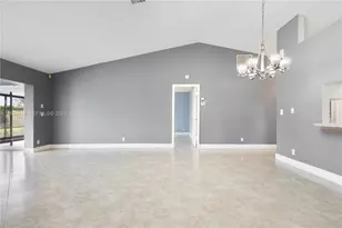 21314 Chinaberry Dr, Boca Raton, FL 33428 - Photo 9