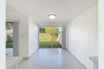 11218 SW 125th Ct, Miami, FL 33186 - Photo 11