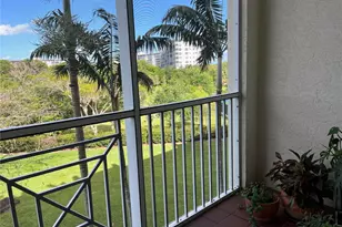 3500 Oaks Clubhouse Dr, Pompano Beach, FL 33069 - Photo 7