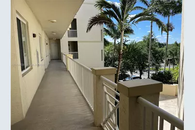 3500 Oaks Clubhouse Dr #308, Pompano Beach, FL 33069 - Photo 13