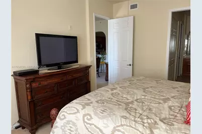 3500 Oaks Clubhouse Dr #308, Pompano Beach, FL 33069 - Photo 39