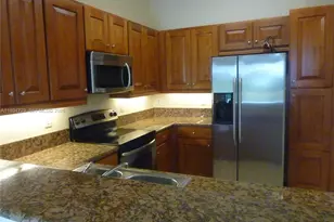 3500 Oaks Clubhouse Dr, Pompano Beach, FL 33069 - Photo 33