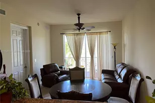 3500 Oaks Clubhouse Dr, Pompano Beach, FL 33069 - Photo 5