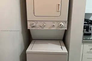 670 NW 114th Ave, Sweetwater, FL 33172 - Photo 11