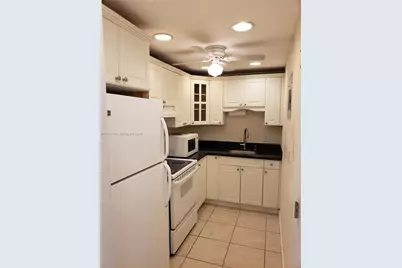 200 S Birch Rd #203, Fort Lauderdale, FL 33316 - Photo 3